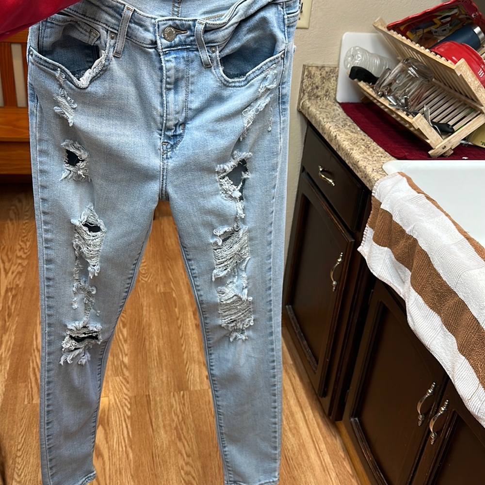 Levis high rise skinny jeans